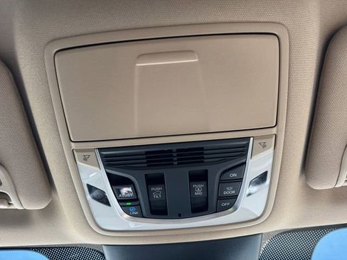 Used 2024 Acura MDX Technology image 25