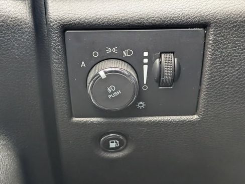 Used 2016 Jeep Grand Cherokee High Altitude image 25