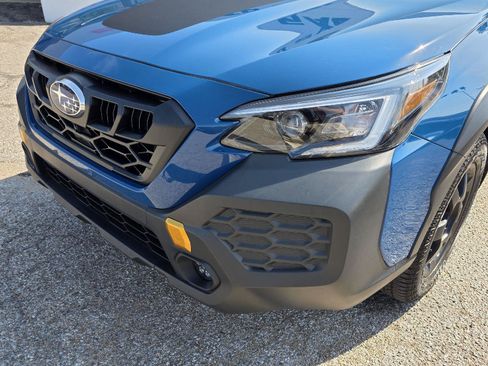 Used 2025 Subaru Outback Wilderness AWD/4WD image 39