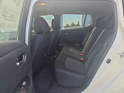 Certified 2023 Nissan Leaf S image 20