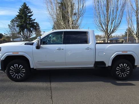 Used 2024 GMC Sierra 3500 Denali Ultimate image 43