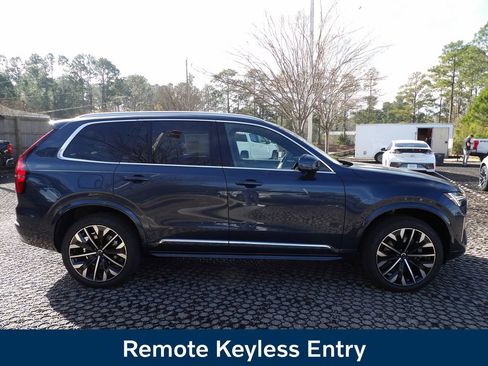 New 2026 Volvo XC90 B6 Plus AWD/4WD image 4