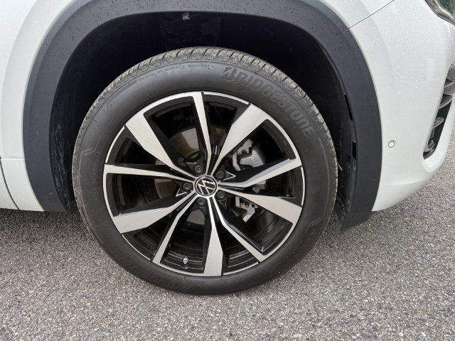 Used 2026 Volkswagen Atlas Cross Sport SEL Premium R-Line AWD/4WD image 10