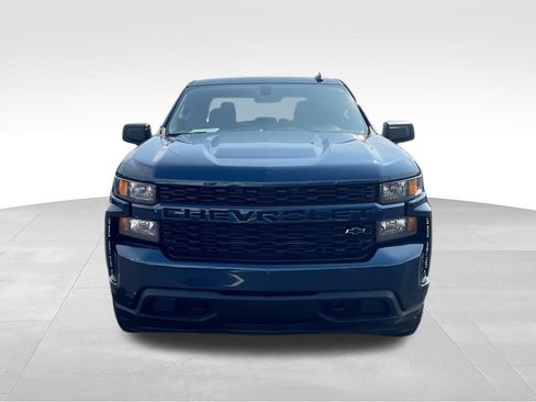 Used 2021 Chevrolet Silverado 1500 Custom w/ LPO, Dark Essentials Package AWD/4WD image 3