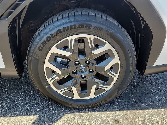Certified 2025 Subaru Forester Premium AWD/4WD image 7