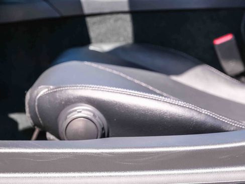 Used 2025 MAZDA MX-5 Miata RF Grand Touring RWD image 18