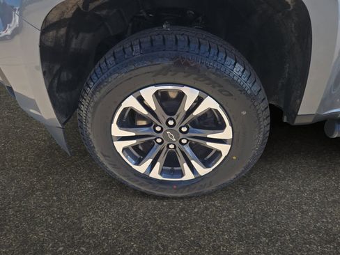 Used 2022 Chevrolet Colorado Z71 w/ Safety Package image 14