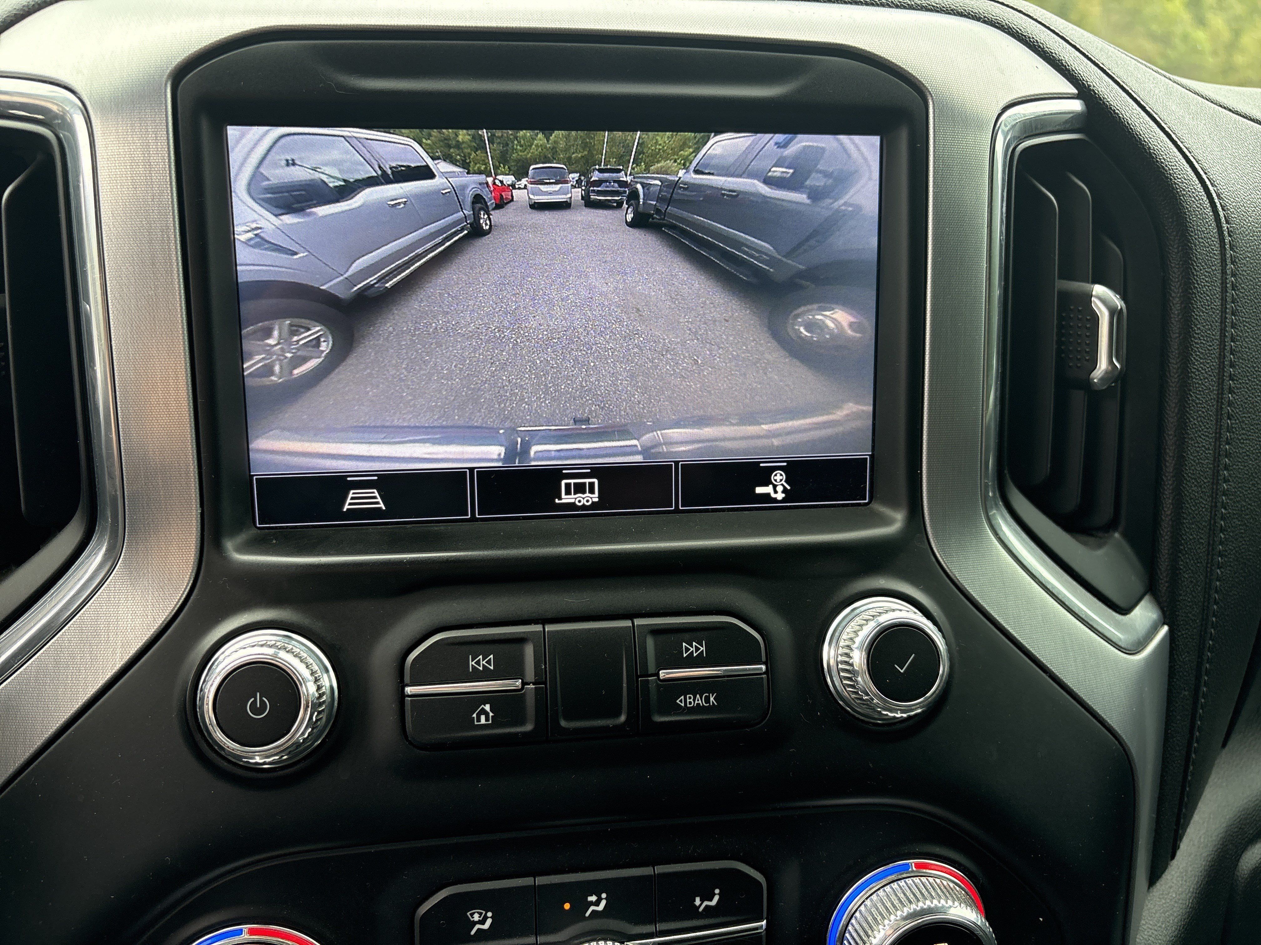 Used 2021 GMC Sierra 1500 SLT w/ SLT Premium Package AWD/4WD image 19