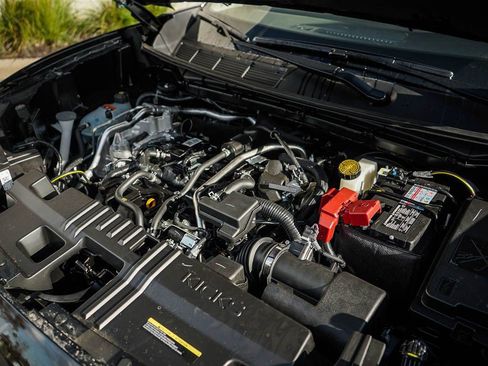 New 2026 Nissan Kicks SV w/ SV Premium Package image 7