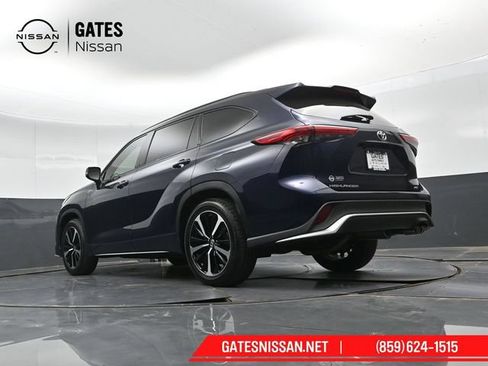 Used 2021 Toyota Highlander XSE FWD image 49