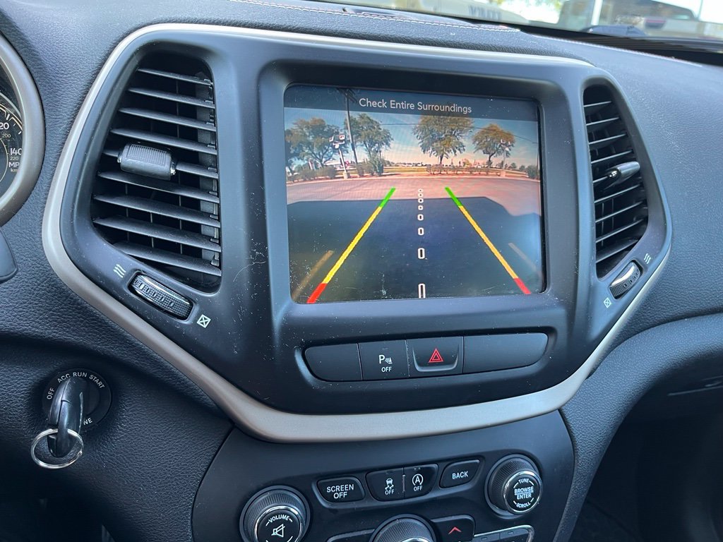 Used 2016 Jeep Cherokee 75th Anniversary AWD/4WD image 12