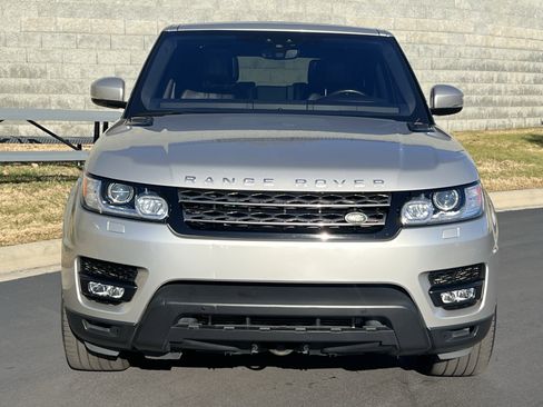 Used 2017 Land Rover Range Rover Sport SE image 10