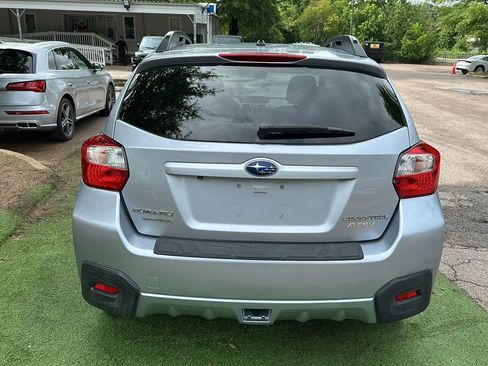 Used 2017 Subaru Crosstrek 2.0i Premium AWD/4WD image 6