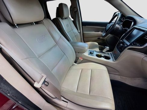Used 2016 Jeep Grand Cherokee Overland AWD/4WD image 34
