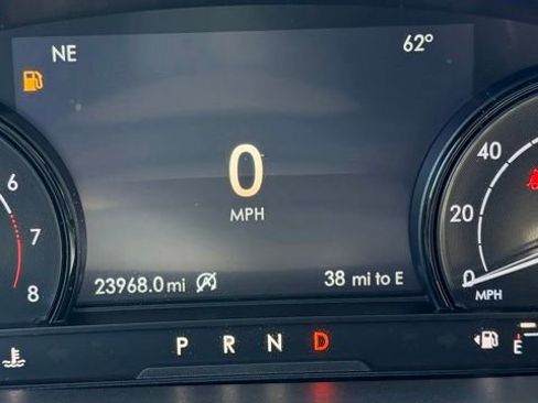 Used 2022 Lincoln Corsair AWD w/ Premium Package image 13