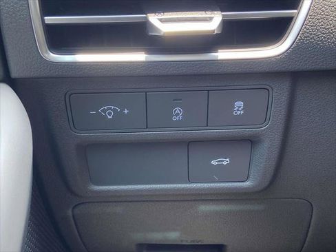 New 2025 Hyundai Sonata SE FWD image 16