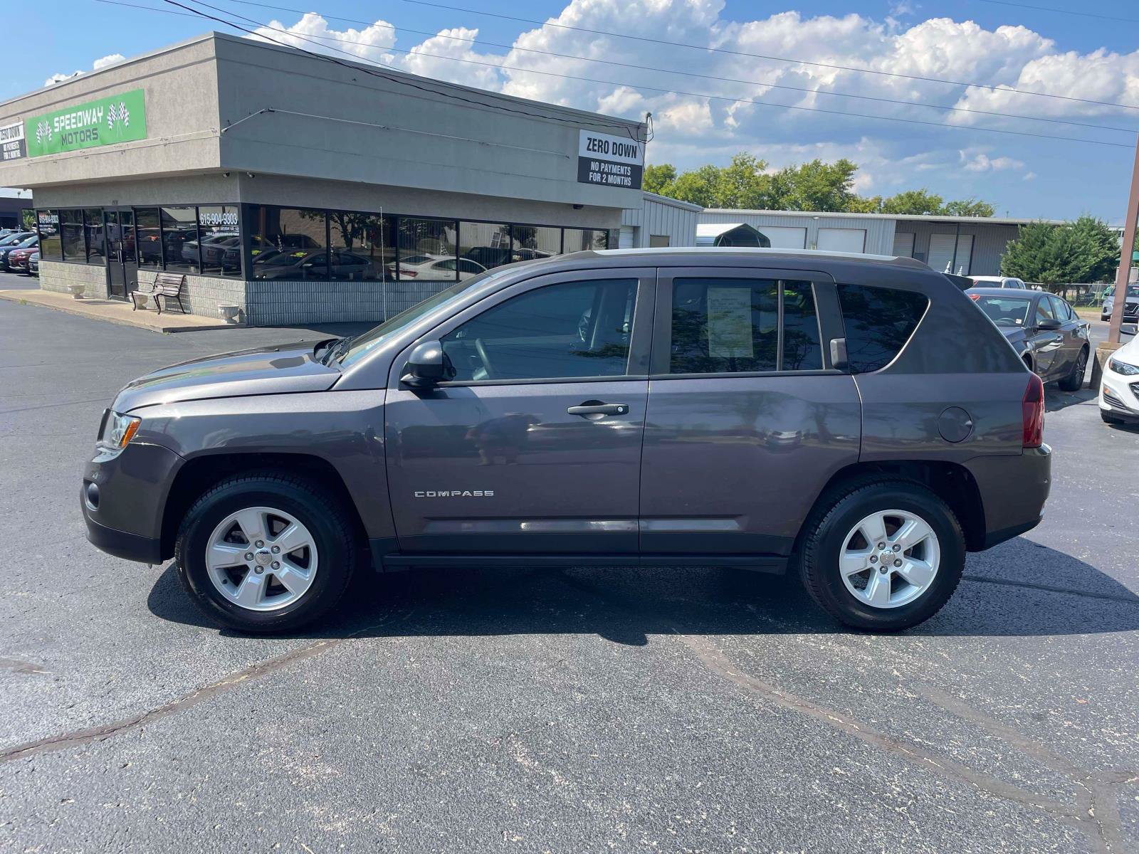 Used 2017 Jeep Compass Sport FWD image 4
