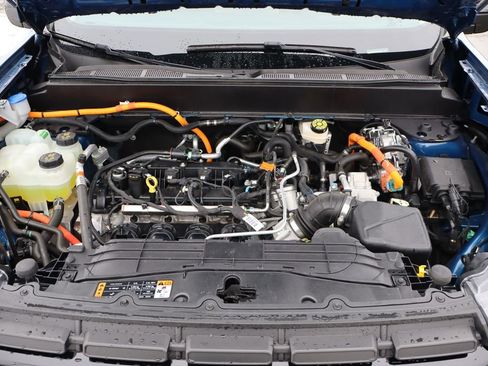 Used 2023 Ford Maverick Lariat w/ Lariat Luxury Package image 48