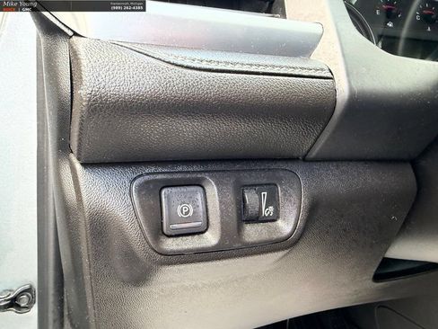 Used 2023 GMC Acadia SLE w/ Driver Convenience Package AWD/4WD image 21