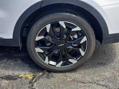 Used 2025 Kia Sorento SX FWD image 38