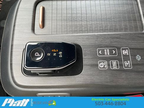 Used 2023 Nissan Ariya FWD image 29