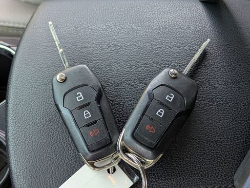 Used 2019 Ford Explorer Base image 28