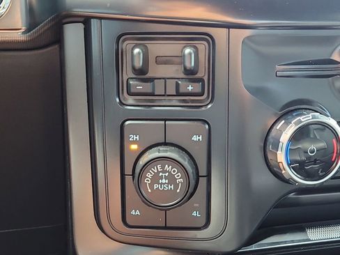 Used 2025 Ford F150 Lariat w/ Equipment Group 501A Mid AWD/4WD image 30