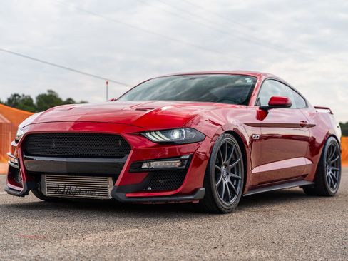 Used 2018 Ford Mustang GT Premium w/ GT Performance Package image 3