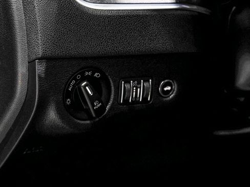 Used 2016 Dodge Charger SRT w/ Harman/Kardon Audio Group RWD image 34