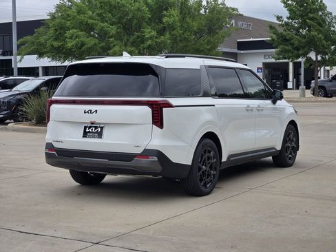 New 2026 Kia Carnival SX Prestige FWD image 4