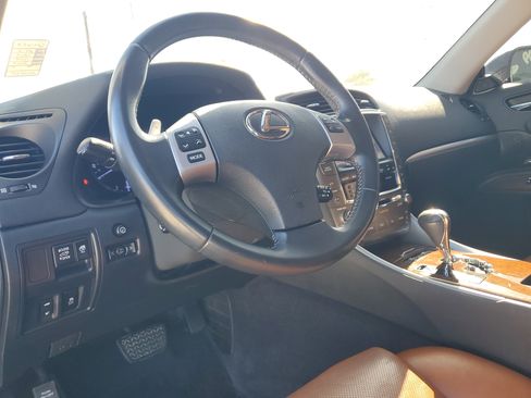 Used 2012 Lexus IS 250C image 16
