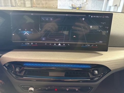 Used 2025 BMW 330i xDrive 330i xDrive image 19