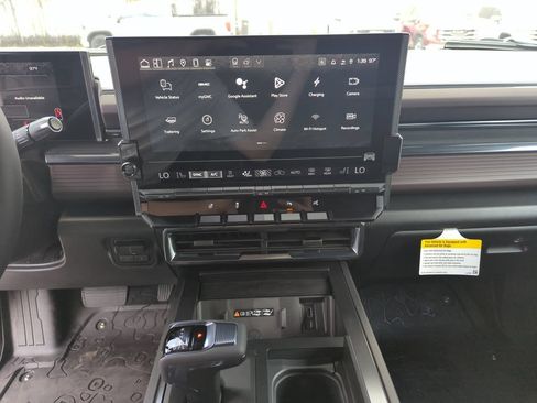 New 2026 GMC Hummer EV SUV AWD/4WD image 24