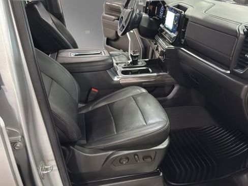 Used 2022 Chevrolet Silverado 1500 LTZ w/ Technology Package image 30