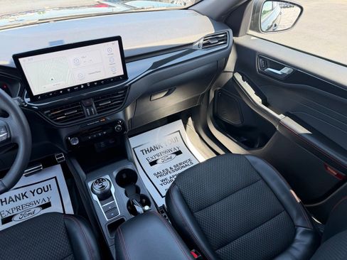 Used 2023 Ford Escape ST-Line w/ Tech Pack #1 FWD image 17
