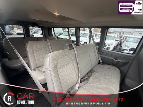 Used 2023 Chevrolet Express 3500 LS image 9