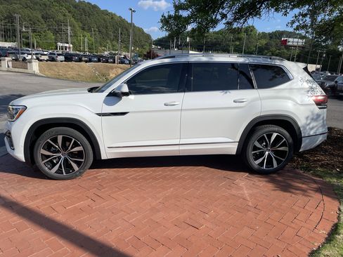 New 2026 Volkswagen Atlas SEL Premium R-Line AWD/4WD image 7
