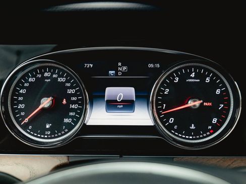 Used 2017 Mercedes-Benz E 300 image 22