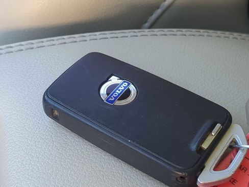 Used 2015 Volvo XC60 T5 Premier w/ Protection Package image 34