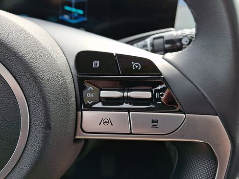 Certified 2022 Hyundai Elantra Limited image 22