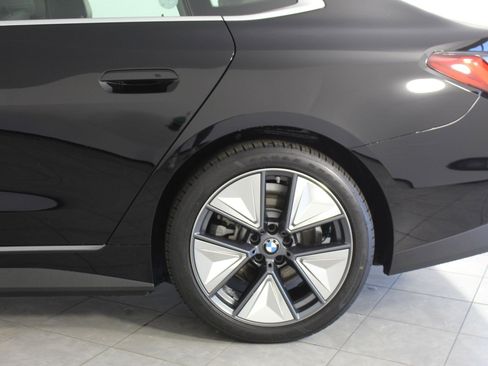 New 2025 BMW i4 xDrive40i image 22