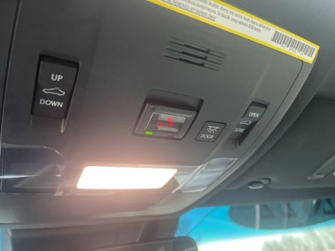 Used 2022 Lexus ES 300h F Sport image 31