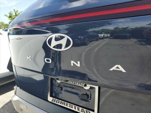 New 2024 Hyundai Kona Limited FWD image 5
