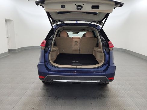 Used 2020 Nissan Rogue SV FWD image 29