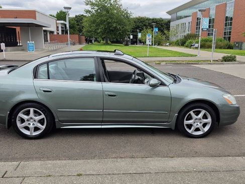 Used 2003 Nissan Altima 3.5 SE w/ (SP2) Sport Plus Pkg FWD image 4