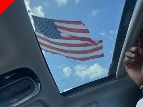 Used 2023 Hyundai Palisade SEL w/ Premium Package image 15