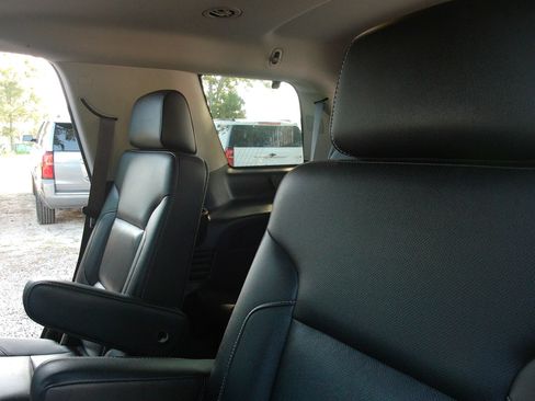 Used 2015 Chevrolet Tahoe LTZ RWD image 31