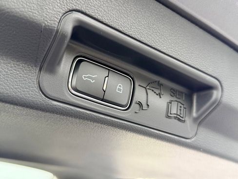 New 2026 Ford Explorer Active RWD image 27