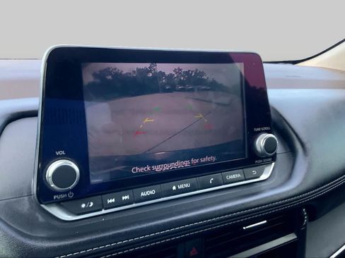 Used 2021 Nissan Rogue S FWD image 28