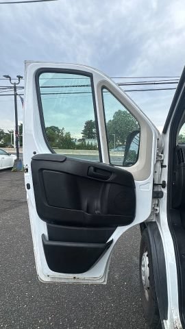 Used 2018 RAM ProMaster 3500 w/ Mopar Trailer Tow Group FWD image 9
